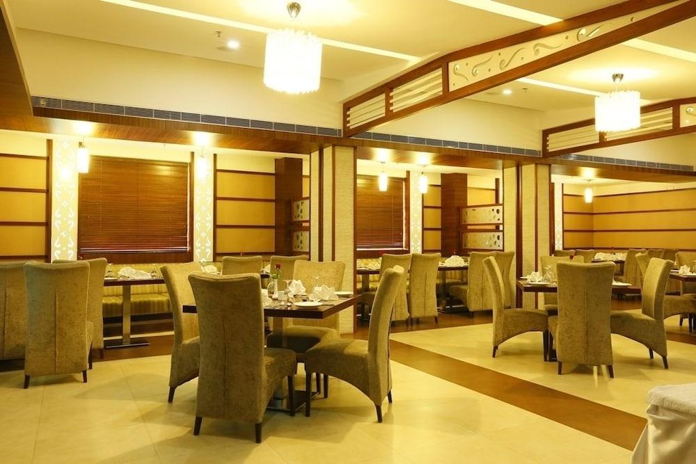 Hotel Moonlit Regency Thodupuzha Eksteriør billede