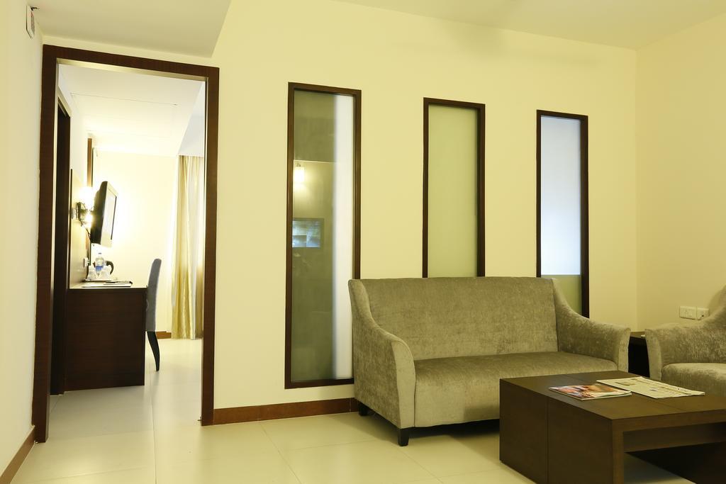 Hotel Moonlit Regency Thodupuzha Eksteriør billede